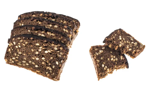 Pan de centeno con semillas de girasol, aislado sobre fondo blanco —  Fotos de Stock