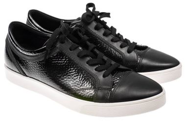 Dantel beyaz tabanı ile siyah kadın ayakkabı