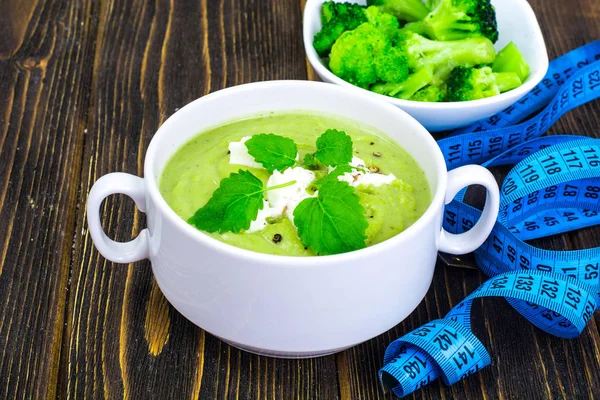 Sopa de brócoli vegetal para bajar de peso — Foto de Stock