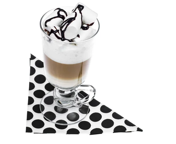 Latte, cappuccino met marshmallow op lichte achtergrond. Chocolade topping — Stockfoto