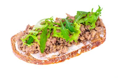 Bruschetta konserve ton balığı ile