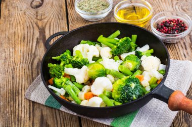 Donmuş brokoli, Brüksel ve karnabahar tavada