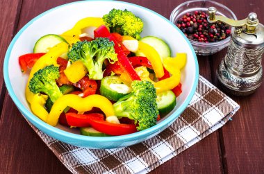 Süt kavramı. Salata sebze