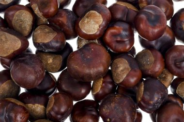 Beyaz arka planda soyulmuş meyve ezmesi. Stüdyo Fotoğrafı