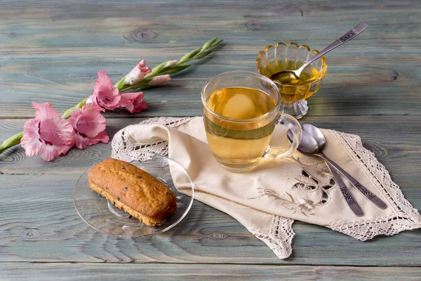 Filiżanka herbata i ciasto — Zdjęcie stockowe