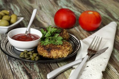 Pirinç ve kıyma ile Beşamel sos 