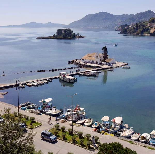 Mosteiro de Vlacherna de Panayia (Grécia, ilha de Corfu ) — Fotografia de Stock