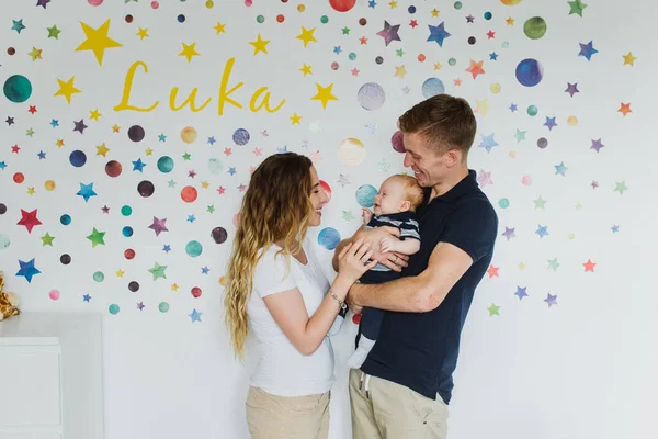 Young Mom Dad Hold Baby Arms Smile Young Parents Hold — Stock Photo, Image