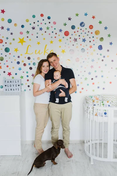 Young Mom Dad Hold Baby Her Arms Children Room Bed — Stock Photo, Image