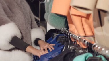 Şık Bayan ceket zengin butik seçme yakın çekim