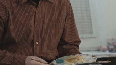 Ressam boyalar kapalı palette karışımları