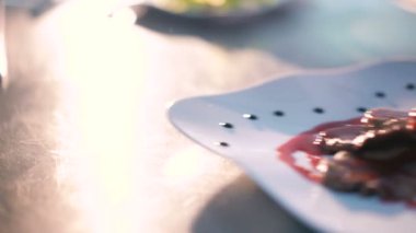 Closw kadar et yemek sunum 4 k