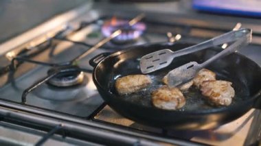 Pirzola 4 k kızartma Şef