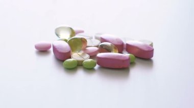 Arka plan ilaçlar ile dönen kapatın