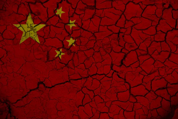 China Flagge Auf Dem Hintergrund Textur Der Rissigen Erde Das — Stockfoto