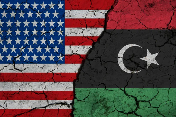 Líbiai Zászlónk Texturált Repedt Földön Két Ország Közötti Együttműködés Fogalma — Stock Fotó