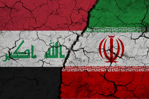 Flag Iraq Iran Textured Cracked Earth Англійською Концепція Співпраці Між — стокове фото
