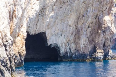 Deniz mağaraları Zakynthos