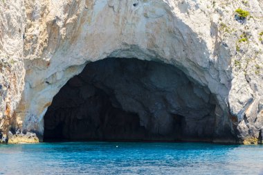 Deniz mağaraları Zakynthos