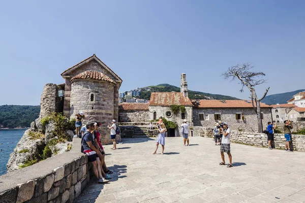 Edificio de la ciudad de Budva — Foto de Stock