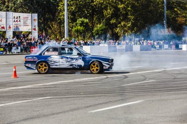 BMV 3 serisi drift