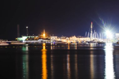 Budva gece manzarası