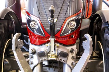 Traktör ön, yakın çekim