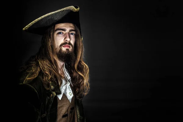 Retrato de un pirata medieval — Foto de Stock