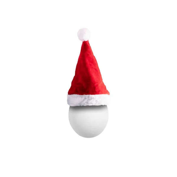 Noel Baba şapkalı yumurta izole — Stok fotoğraf
