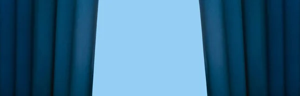 Cortina Azul Abierto Maqueta Panorámica Con Lugar Para Texto —  Fotos de Stock