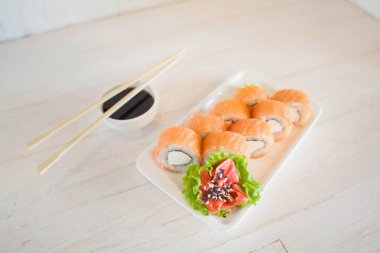 suşi roll philadelphia chopsticks, portre