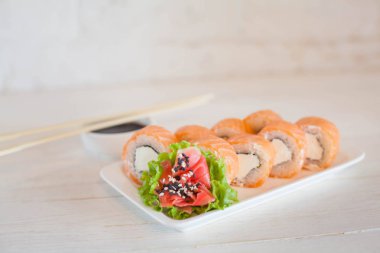 suşi roll philadelphia chopsticks, portre