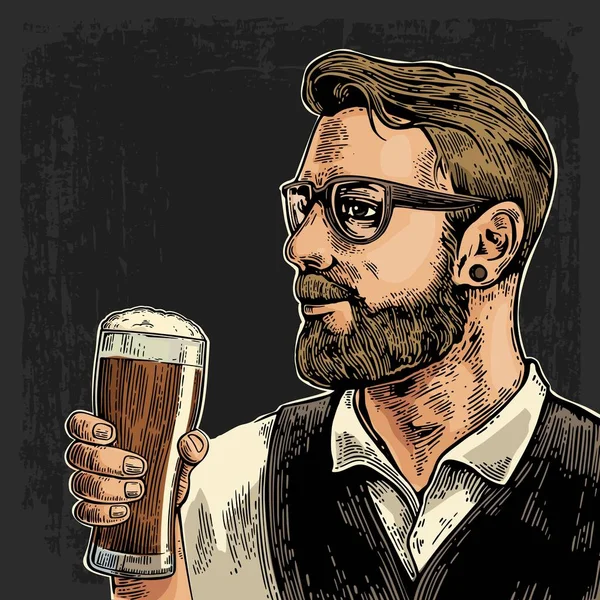 Hipster holding glass of beer — Stock Vector