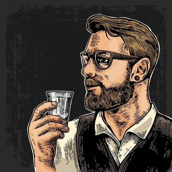 Hipster regge un bicchiere di vodka su sfondo scuro. Vintage — Vettoriale Stock