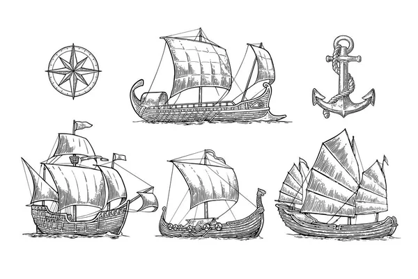 Trireme, caravel, drakkar, junk. Set sailing ships floating sea waves. — Stock Vector
