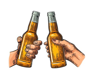 Kadın ve erkek elleri tutan ve prangalara bira şişeleri aç.