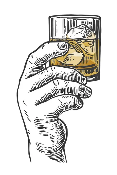 Mano masculina sosteniendo un trago de alcohol. Elemento de diseño dibujado a mano.Ilustración de grabado vectorial vintage para etiqueta, póster, invitación a una fiesta — Vector de stock