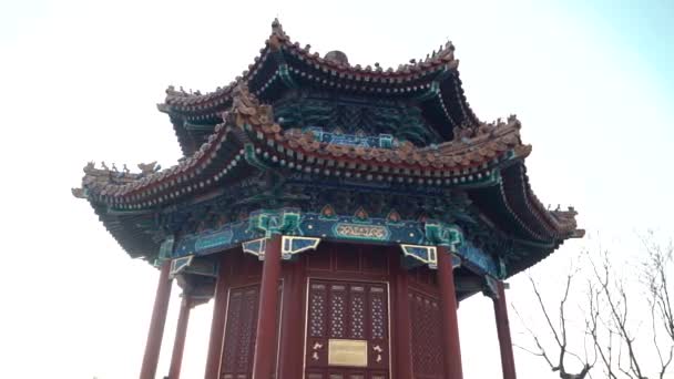 Colorful traditional painting of a wooden roof at Temple of Heaven in Beijing China — Stock Video