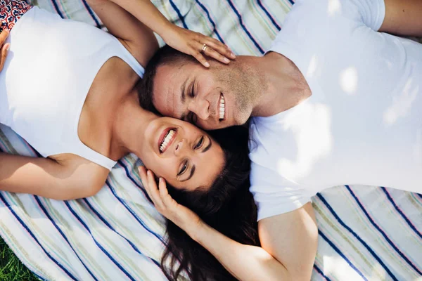 Beautiful horizontal and top view of a attractive couple in love — Stock Photo, Image