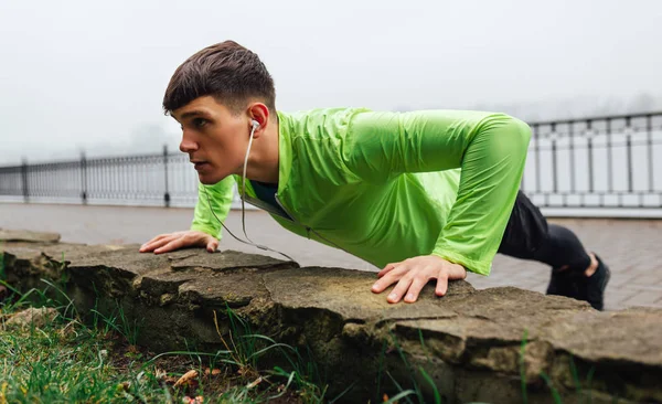 Rear View Image Young Athlete Man Doing Push Ups Fitness — Stock Photo, Image