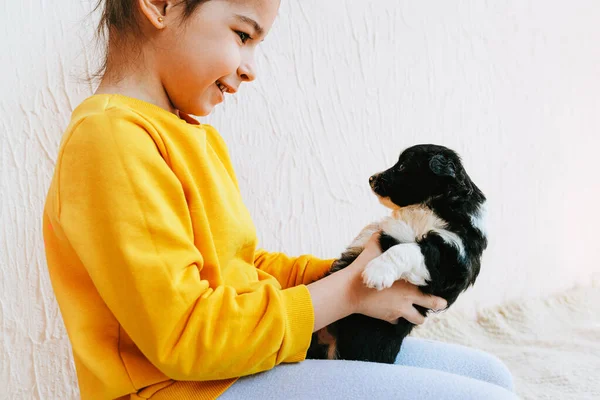 Side View Shot Happy Child Playing Home Little Dog Pretty — Stock Photo, Image