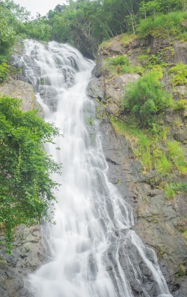 Una cascada Sarika — Foto de Stock