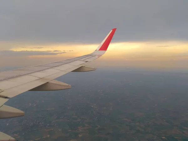 Vista do avião da janela — Fotografia de Stock
