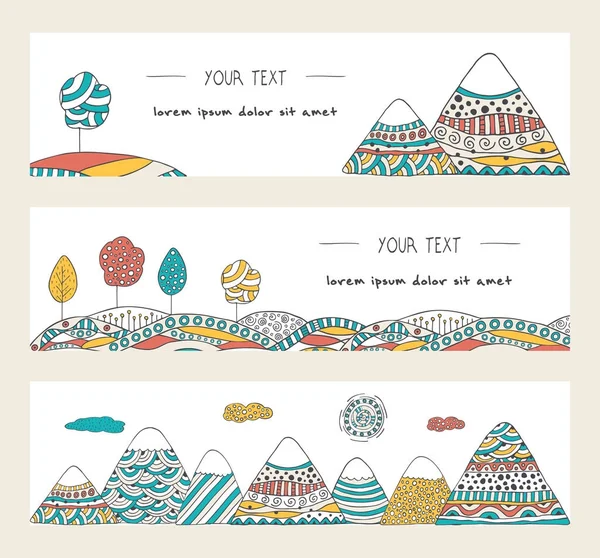 Dağlar, ağaçlar, güneş ve tepeler doodle. Yatay Banner ayarlayın. Şık, elle çizilmiş resimler. Vektör şablonları dekore edilmiş stil doodle. Renkli, karikatür manzara.