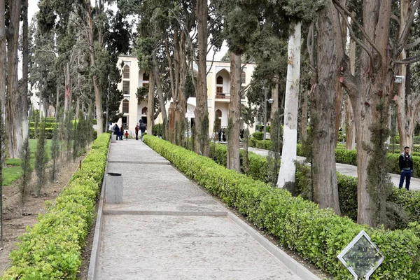 FIN, Kashan, Isfahán, Írán, 23 března 2017 je historický perská zahrada. Obsahuje si Kashan Fin Bath, kde byl zavražděn Amir Kabir, kancléř Qajarid, vrah odeslané tím králem Nasereddin šáha v roce 1852 — Stock fotografie