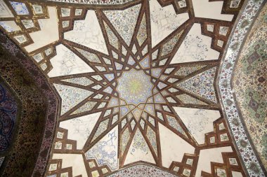 Fin, Kaşan,: Esfahan, Iran, 23 Mart 2017 bir tarihsel Farsça bahçesidir. Kaşan'ın Fin hamamı, Amir Kabir, Qajarid Sayın Başbakan, 1852 yılında Kral Nasereddin Şah tarafından gönderilen bir suikastçı tarafından öldürüldüğü yerden içerir