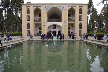 Fin, Kaşan,: Esfahan, Iran, 23 Mart 2017 bir tarihsel Farsça bahçesidir. Kaşan'ın Fin hamamı, Amir Kabir, Qajarid Sayın Başbakan, 1852 yılında Kral Nasereddin Şah tarafından gönderilen bir suikastçı tarafından öldürüldüğü yerden içerir