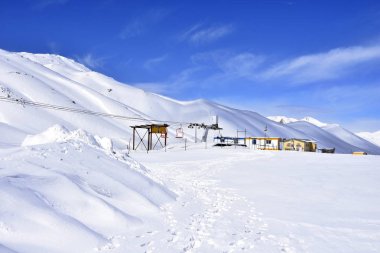 Anbar, Feridunşehr Kayak Merkezi, İsfahan, Iran bahar zamanında kusmak