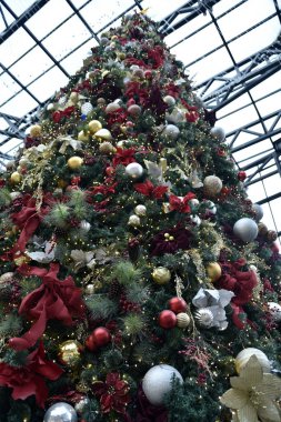 Manila, Filipinler, 11 Aralık 2017, Noel alışveriş merkezinde