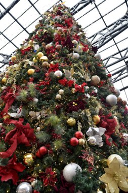 Manila, Filipinler, 11 Aralık 2017, Noel alışveriş merkezinde